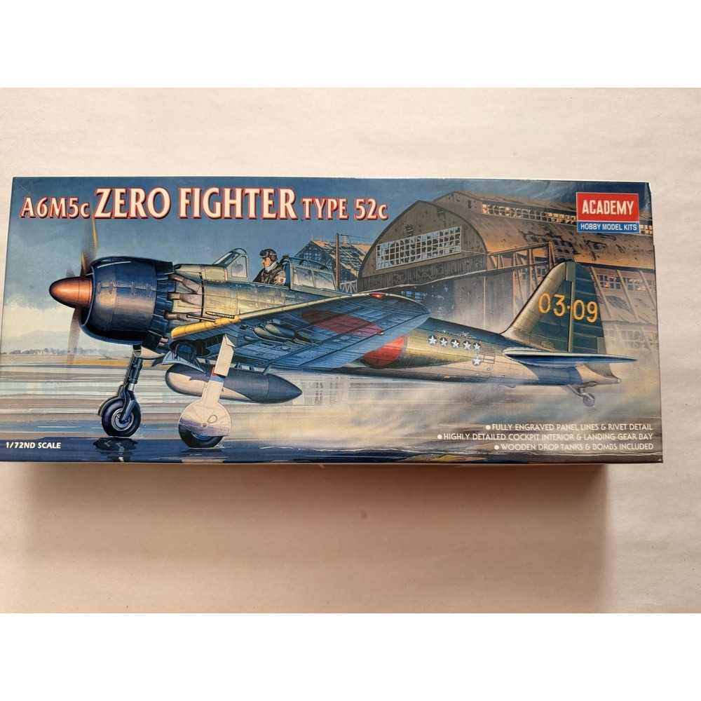 Academy 1/72 A6M5c Zero Fighter Type 52c WWII Military Airplane Model Kit 2176